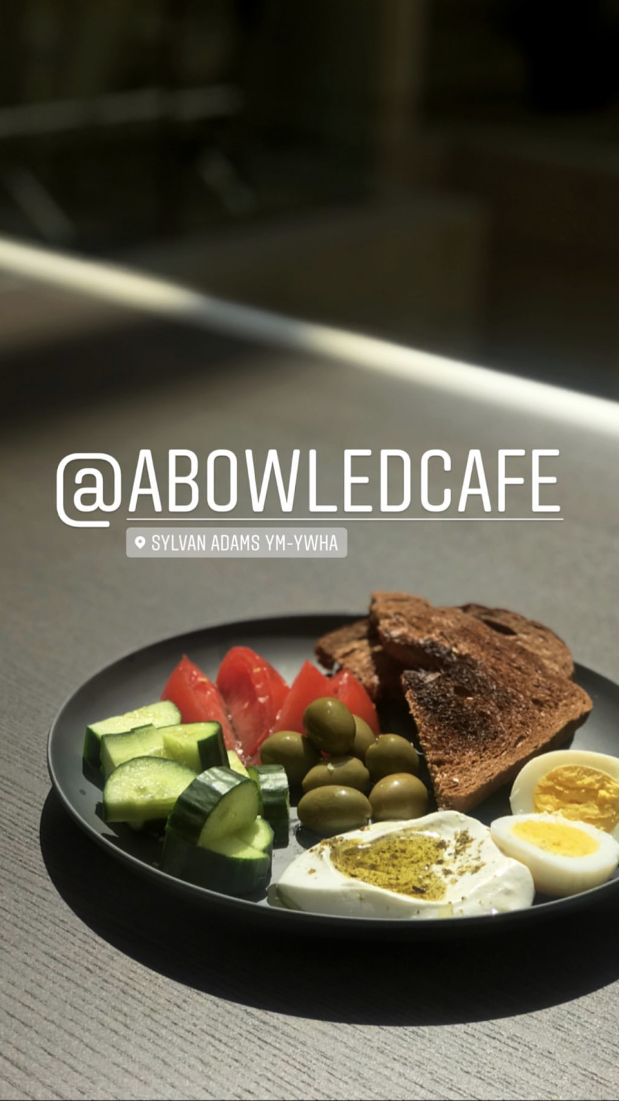 A Bowled Cafe | 5400 Av de Westbury, Montréal, QC H3X 2W8, Canada | Phone: (514) 242-3011