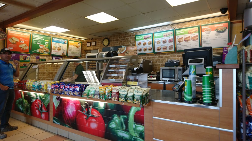 Subway | Ultramar, 61 QC-202, Lacolle, QC J0J 1J0, Canada | Phone: (450) 246-0090