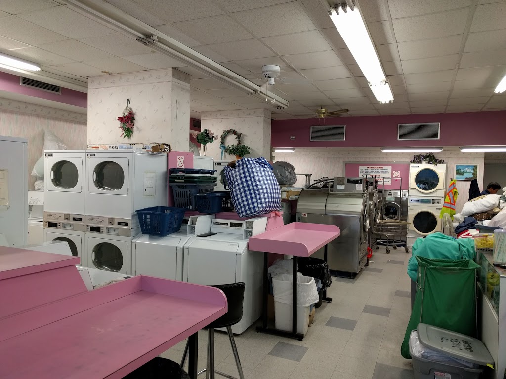 Merivale Coin Laundry | 1005 Merivale Rd, Ottawa, ON K1Z 6A6, Canada | Phone: (613) 724-3867