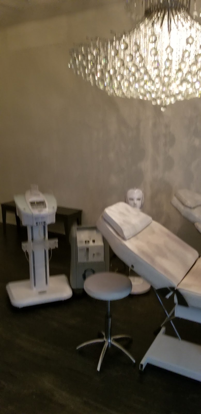 Exfolier rejuvene | 904 Wilson Ave, North York, ON M3K 1E7, Canada | Phone: (647) 960-2510