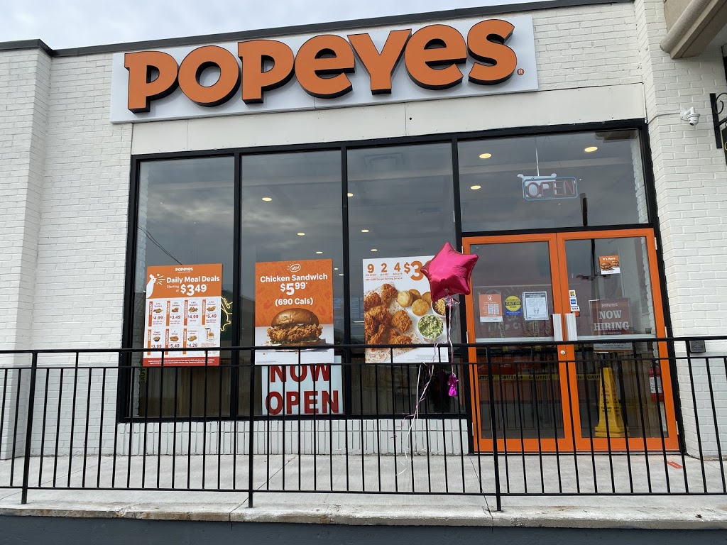 Popeyes Louisiana Kitchen | 5500 Lawrence Ave E, Scarborough, ON M1C 5K4, Canada | Phone: (416) 546-5400