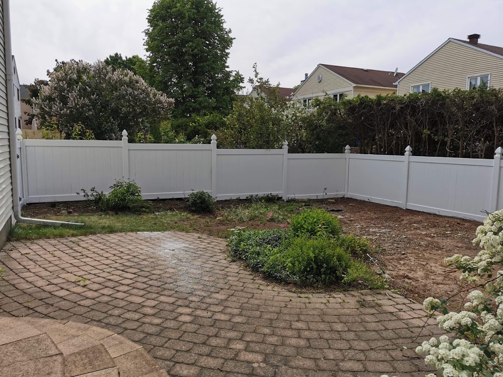 Fencescape | 1308 Humber Pl, Ottawa, ON K1B 3W3, Canada | Phone: (613) 617-4414