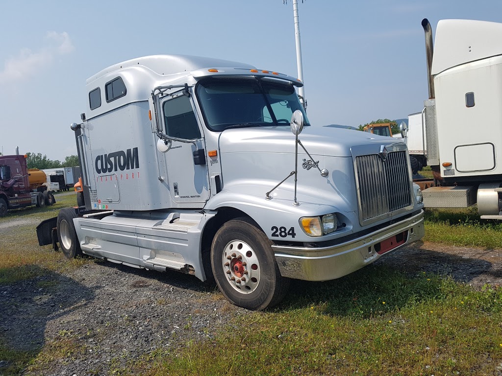 Centre du Camion Robert Enr | 4065 Rang de la Rivière S, Saint-Jean-Baptiste, QC J0L 2B0, Canada | Phone: (450) 467-5009