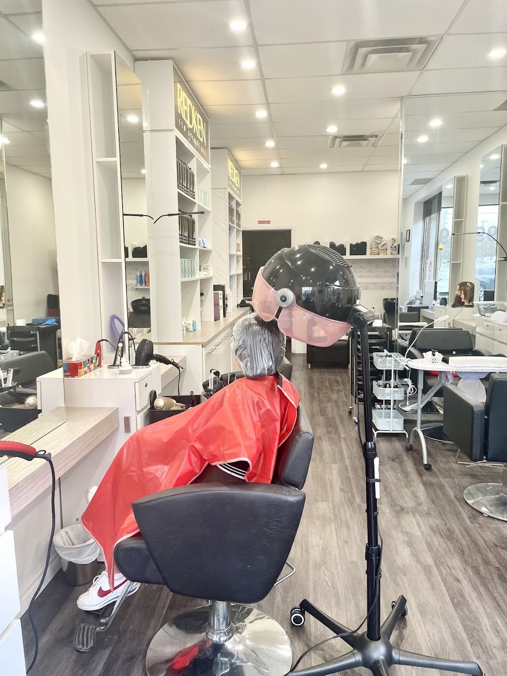 Cherry Salon | 685 Bd de la Côte Vertu, Saint-Laurent, QC H4L 1Y2, Canada | Phone: (514) 999-1892