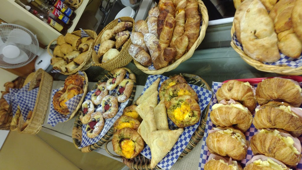 Sturdies Bay Bakery & Cafe | 44 Madrona Dr, Galiano Island, BC V0N 1P0, Canada | Phone: (250) 539-2004