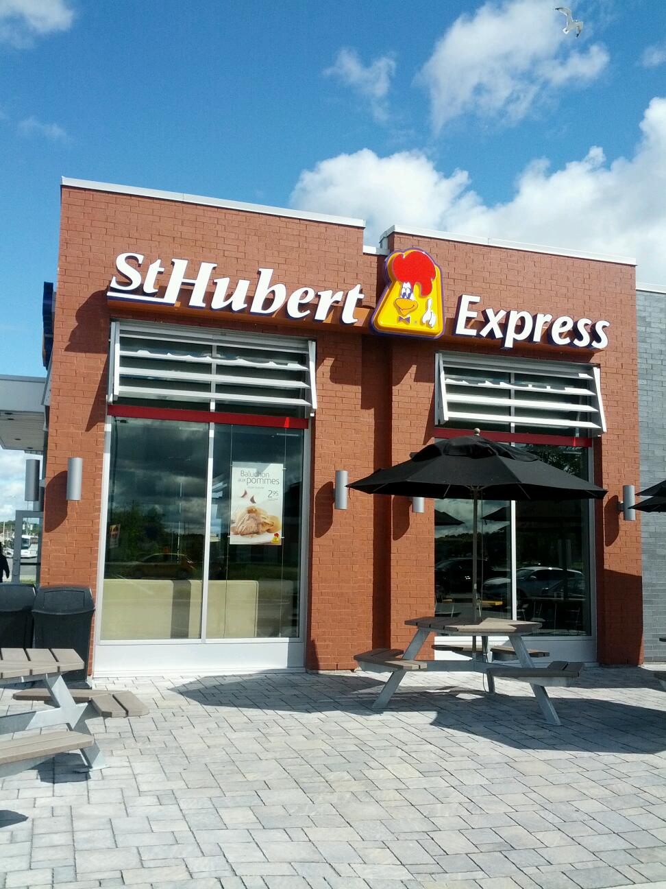 St-Hubert Express | 9071 County Rd 17, Rockland, ON K4K 0B2, Canada | Phone: (613) 446-6333