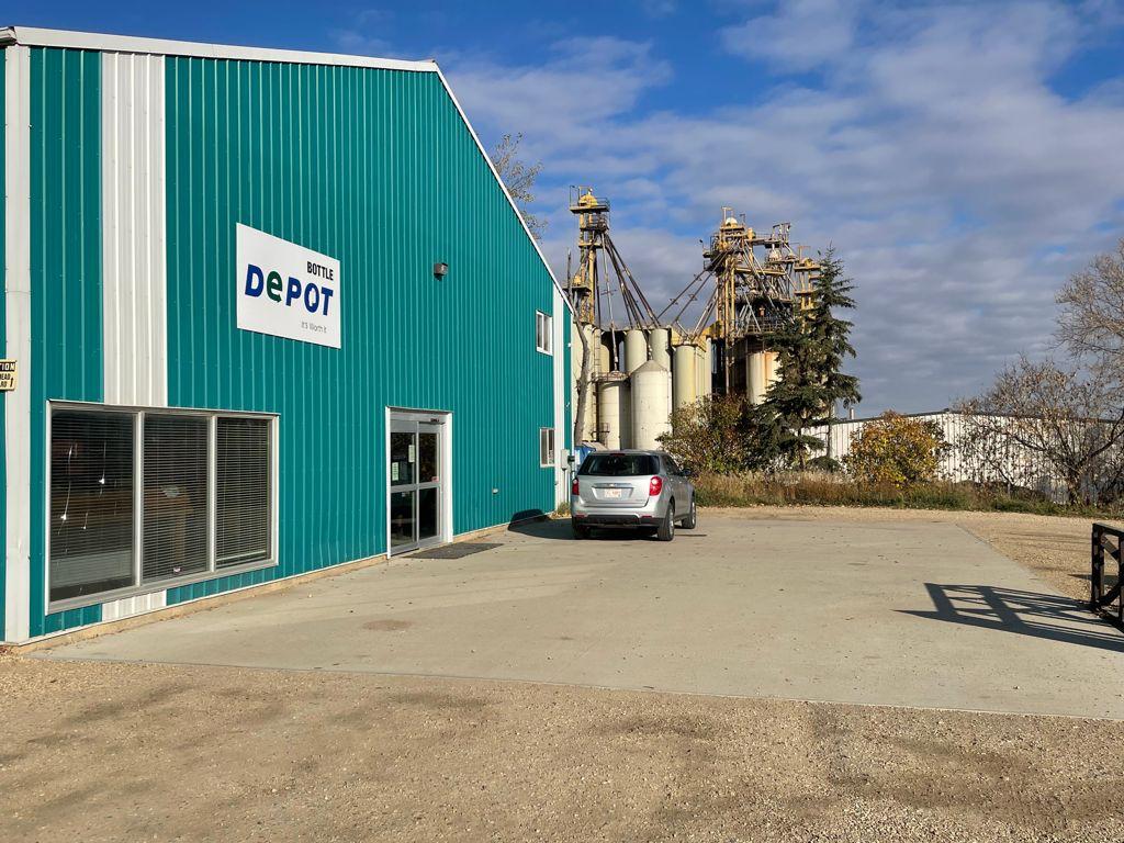 Westlock Bottle Depot | 9428 100 St, Westlock, AB T7P 2M5, Canada | Phone: (780) 349-3424