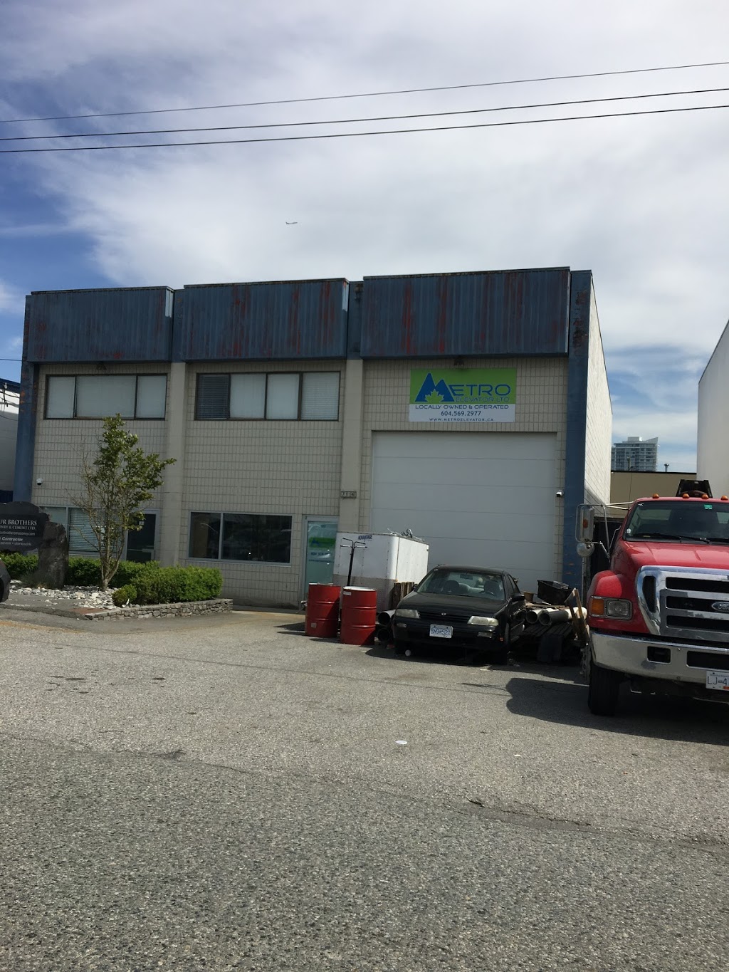 Metro Elevator | 7114 Curragh Ave #102, Burnaby, BC V5J 4V9, Canada | Phone: (604) 569-2977