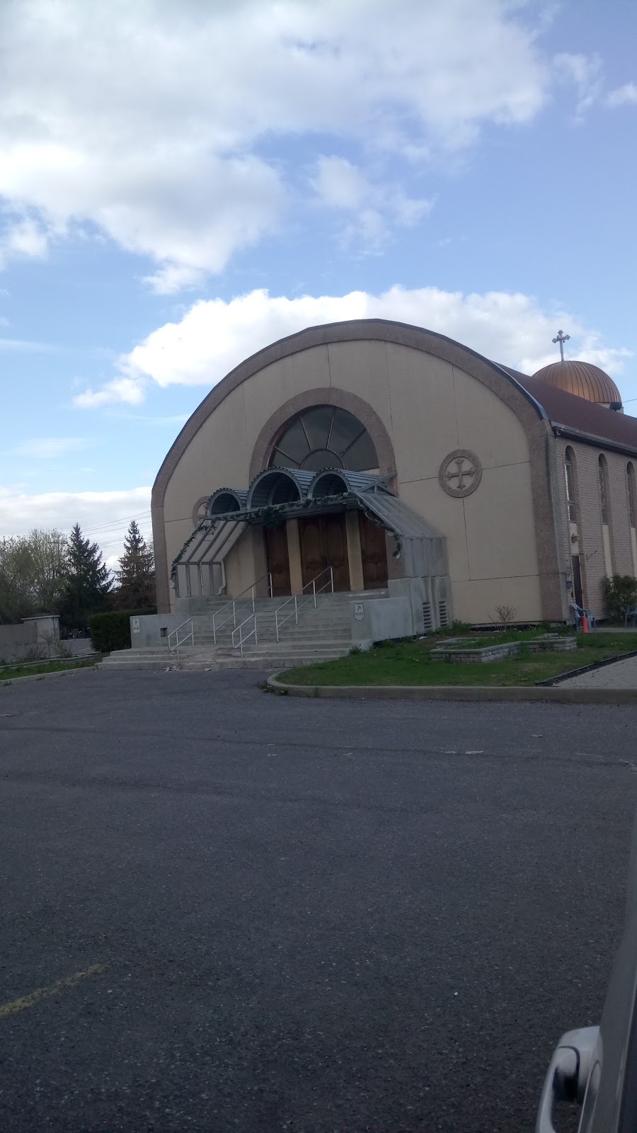 St. Mary Coptic Orthodox Church, Ottawa | 1 Canfield Rd, Nepean, ON K2H 5S7, Canada | Phone: (613) 596-0052
