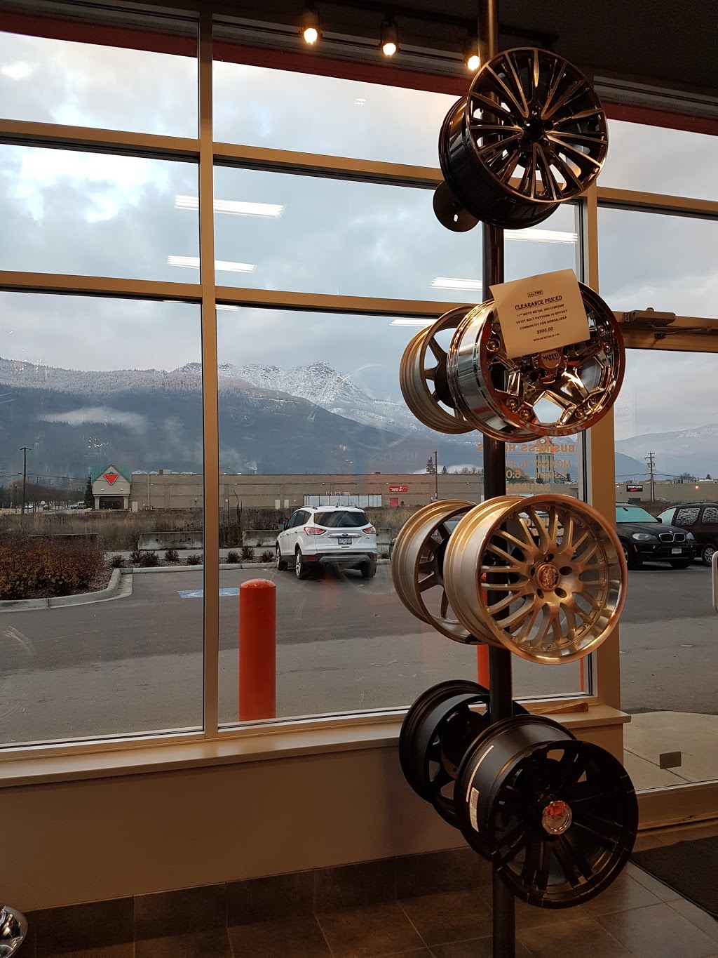 Kal Tire | 511 10 St SW, Salmon Arm, BC V1E 1T1, Canada | Phone: (250) 832-6077