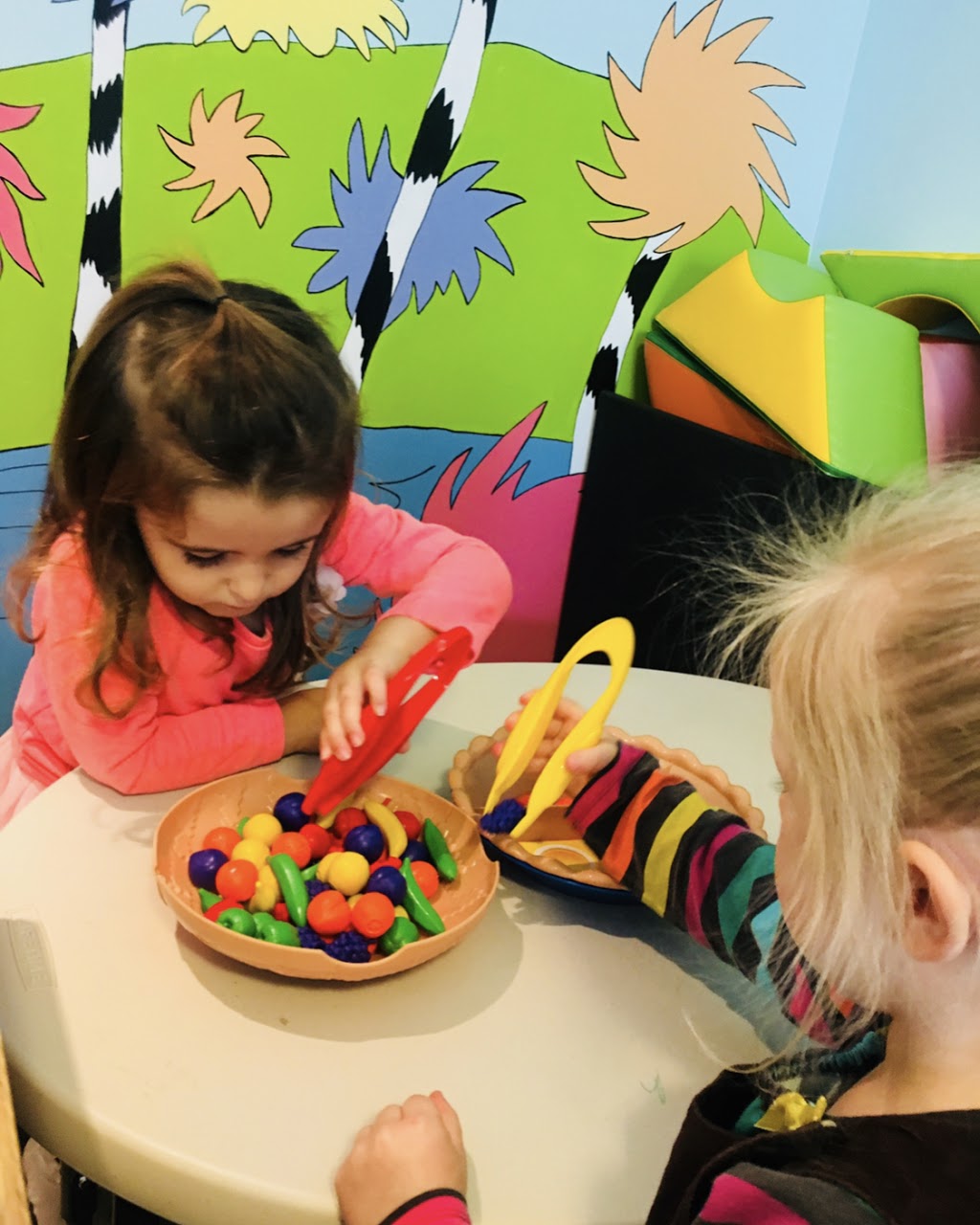 Creative Expressions Childcare | 249 Abraham St, Cambridge, ON N3H 1H4, Canada | Phone: (519) 807-2643