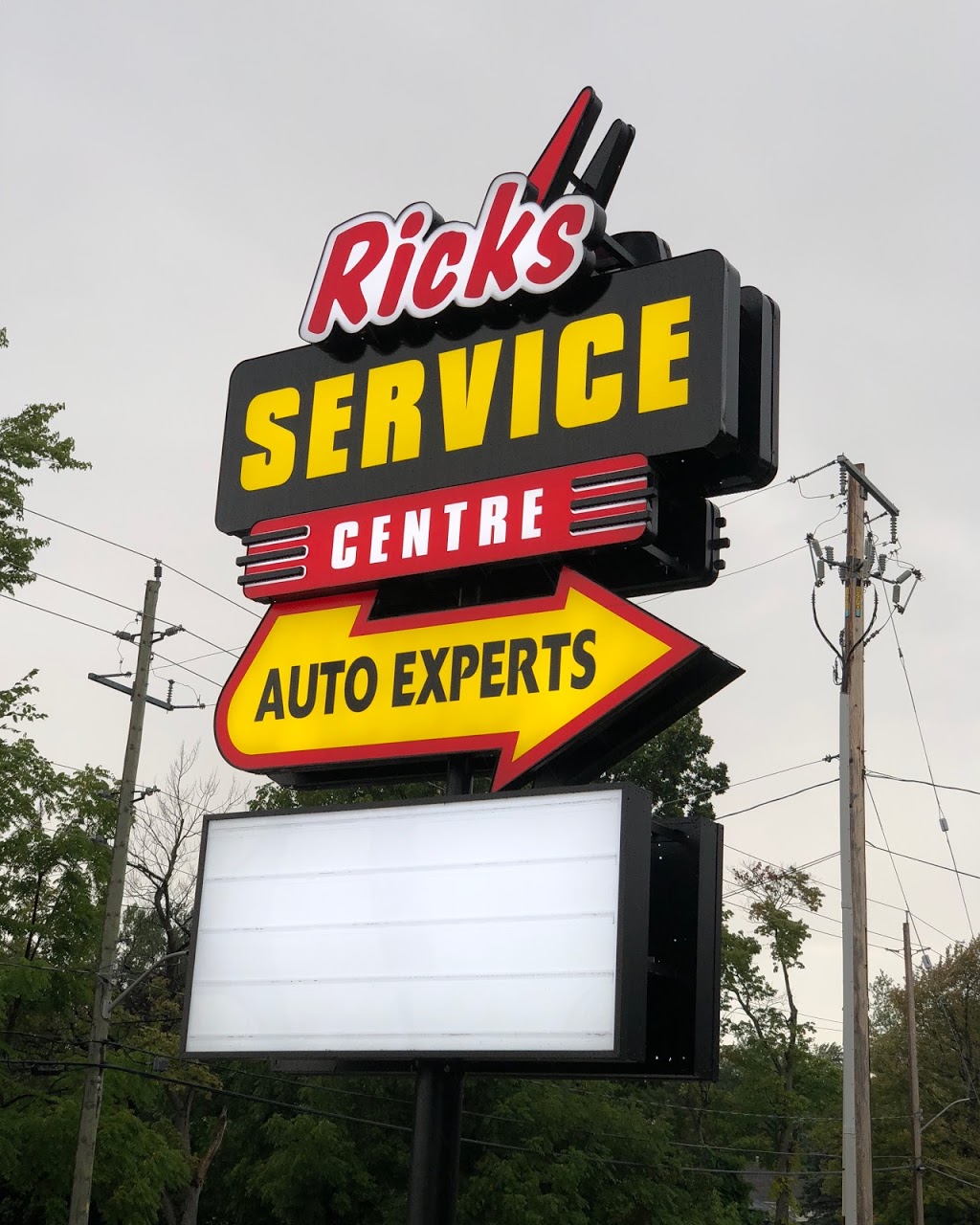 Ricks Service & Tire Centre | 624 S Pelham Rd, Welland, ON L3C 3C8, Canada | Phone: (905) 735-9314