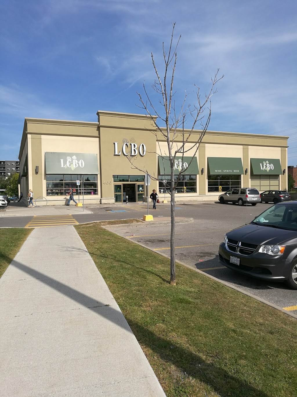 LCBO | 400 Gibb St, Oshawa, ON L1J 0B2, Canada | Phone: (905) 723-5721