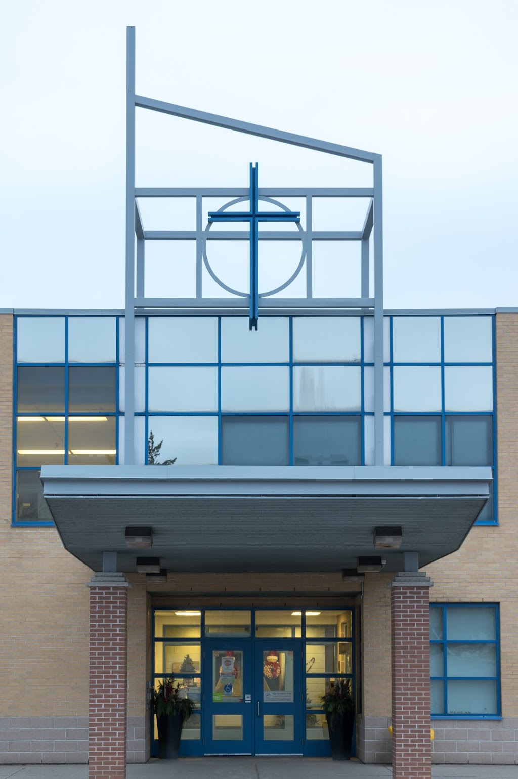 Holy Rosary (Milton) Catholic Elementary School | 141 Martin St, Milton, ON L9T 2R3, Canada | Phone: (905) 876-1121