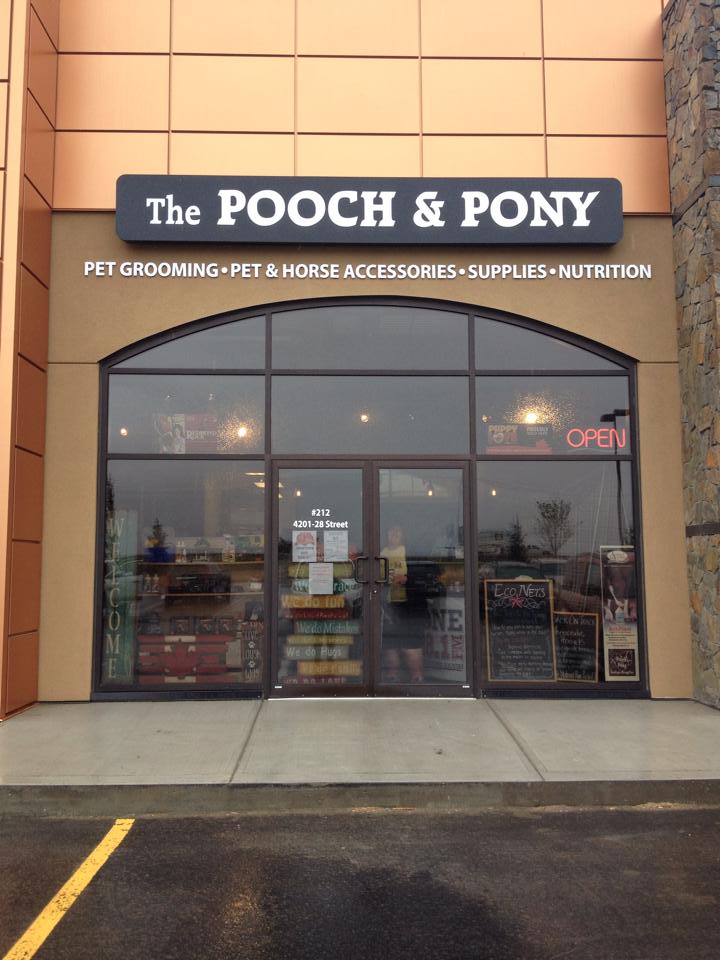 The Pooch and Pony Pet & Horse Boutique and Grooming Salon | 4201 28th St #212, Stony Plain, AB T7Z 0K3, Canada | Phone: (780) 963-2119