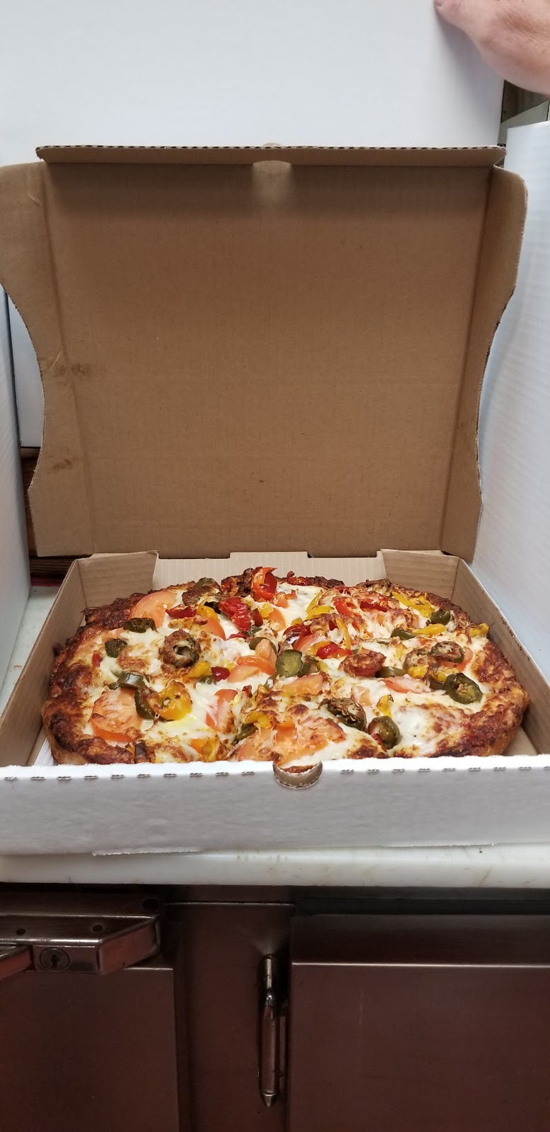 Mad Greeks Pizza | 703 Goldstream Ave, Victoria, BC V9B 2X4, Canada | Phone: (250) 478-6112