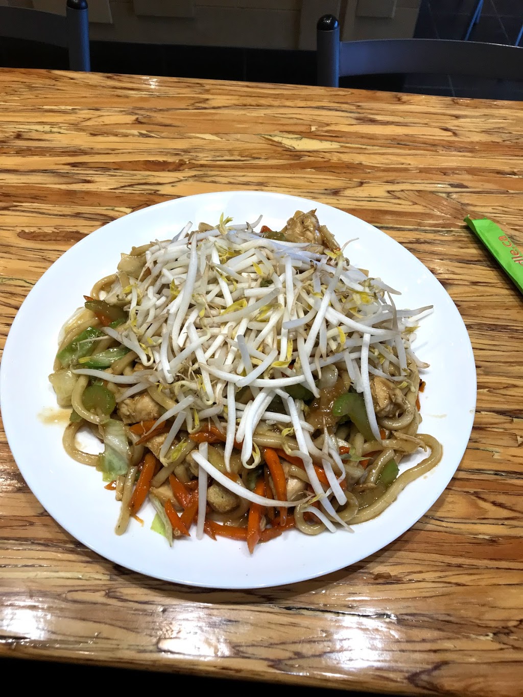 Oodle Noodle | 4272 137 Ave NW, Edmonton, AB T5Y 2W7, Canada | Phone: (780) 488-9881