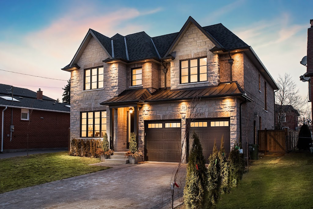 LIGHTHOUSE MEDIA Real Estate Photography | 190 Donlea Dr, East York, ON M4G 2M9, Canada | Phone: (416) 474-2233