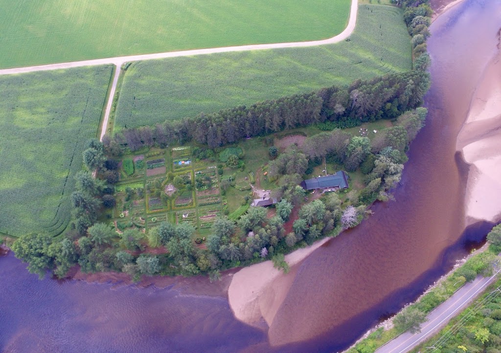 Jardin Cérès, fleuriste-producteur en champ | 2334 Chemin des Glaïeuls, La Conception, QC J0T 1M0, Canada | Phone: (819) 686-1134