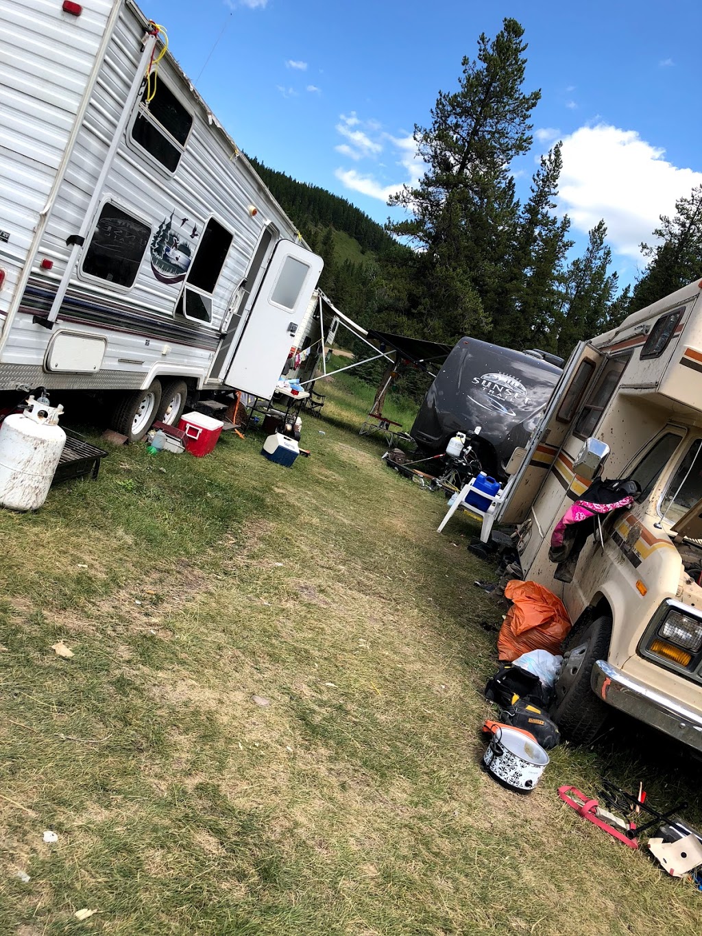 McLean Creek Campground | 285 McLean Creek Trail, Bragg Creek, AB T0L 0K0, Canada | Phone: (403) 949-3132