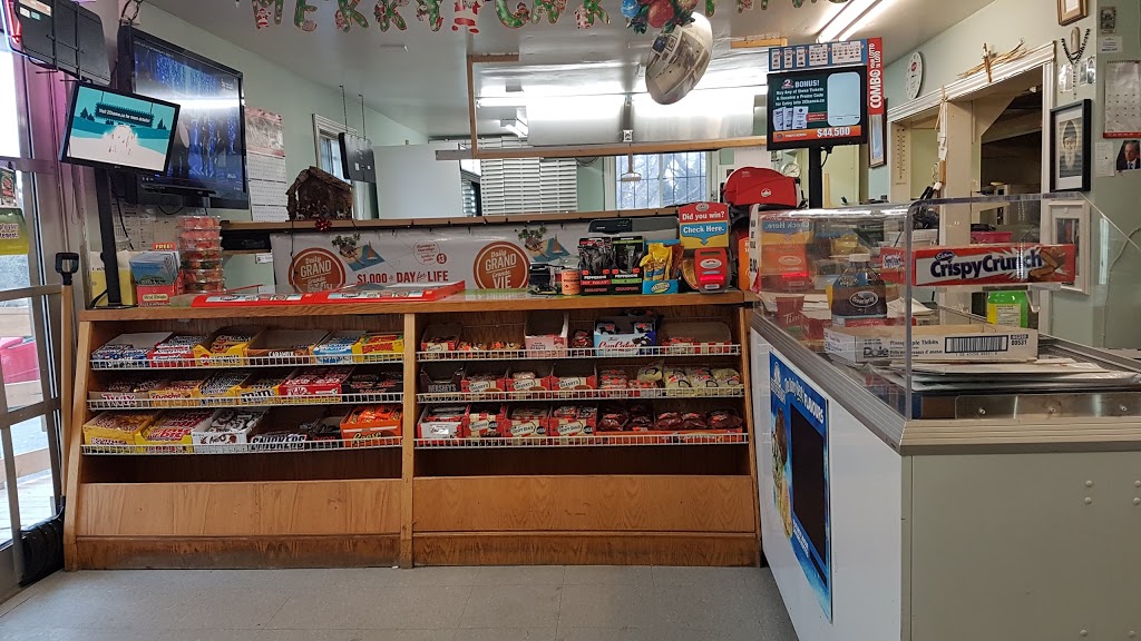 Emileos Snack Bar | 3702 Prospect Rd, Shad Bay, NS B3T 2B4, Canada | Phone: (902) 852-4196