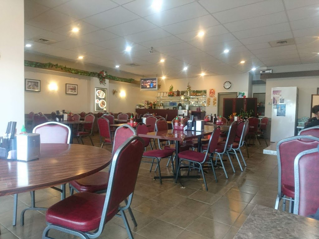 Pho East Lake Restaurant | 805 East Lake Blvd NE, Airdrie, AB T4A 2G4, Canada | Phone: (403) 948-6360