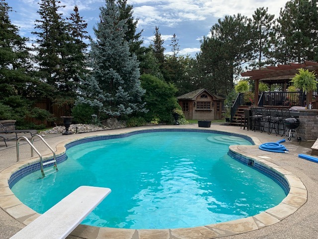 Crush Pools | 2099 Castlefield Crescent, Oakville, ON L6H 5B6, Canada | Phone: (905) 580-4741