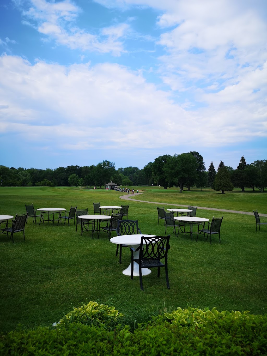 The Royal Montreal Golf Club | 25 Chemin South Ridge, LÎle-Bizard—Sainte-Geneviève, QC H9E 1B3, Canada | Phone: (514) 626-3977