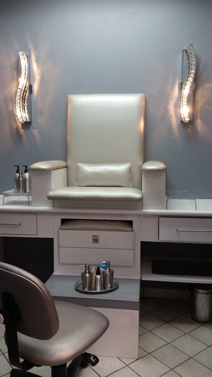 Featuring You Spa & Salon | 1106 Eglinton Ave W, Toronto, ON M6C 2E2, Canada | Phone: (416) 783-7793