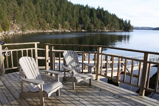 Coracle Cove Waterfront Suite | 6055 Coracle Dr, Sechelt, BC V0N 3A4, Canada | Phone: (604) 885-3790