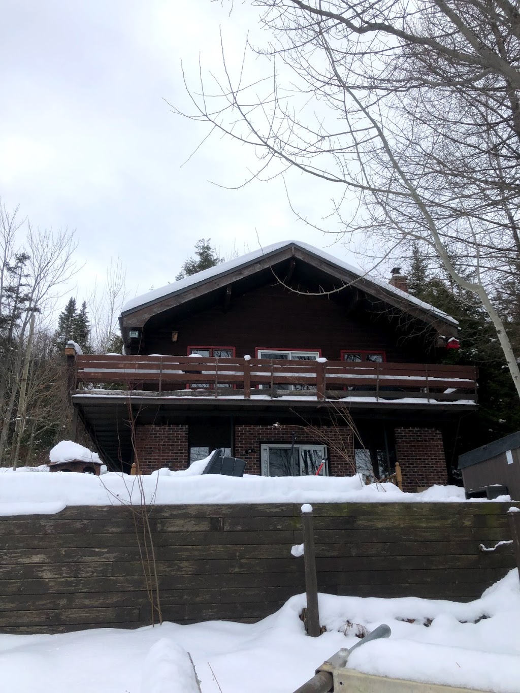 Chalet Enara | 485 Rue Brème, Saint-Denis-de-Brompton, QC J0B 2P0, Canada | Phone: (514) 574-5028