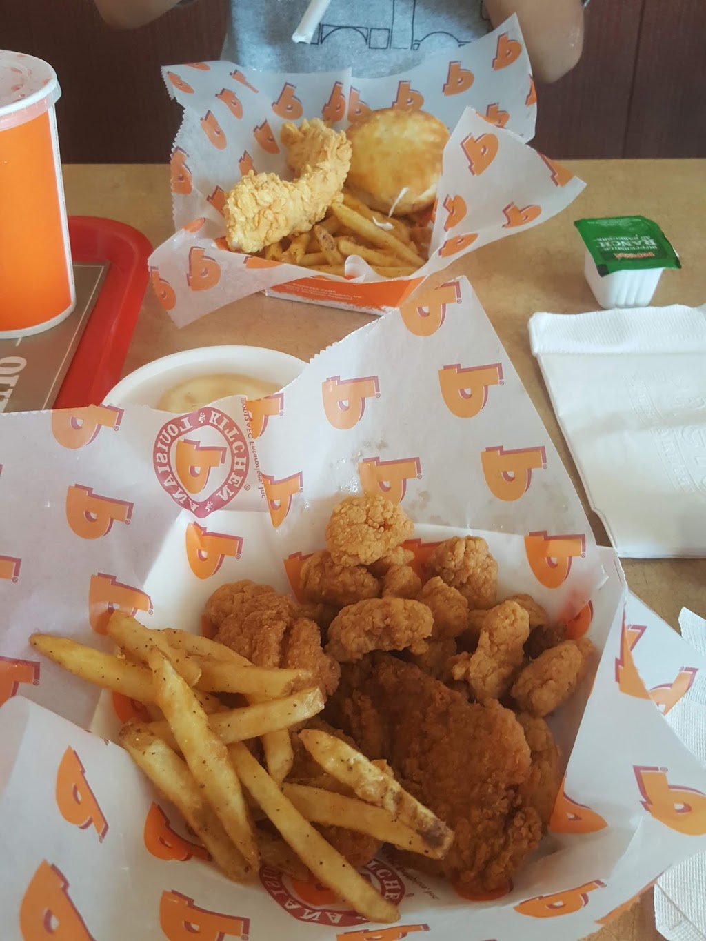 Popeyes Louisiana Kitchen | 1900 Appleby Line Unit 7, Burlington, ON L7L 0B7, Canada | Phone: (905) 335-0035