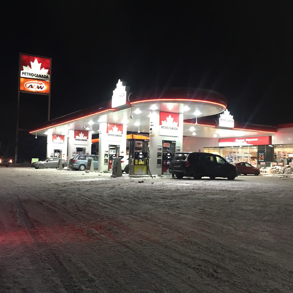 Petro-Canada | 546 3e Rang, Sainte-Hélène-de-Bagot, QC J0H 1M0, Canada | Phone: (450) 791-2304