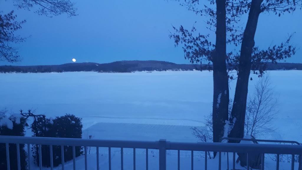 Domaine Canard Blanc | 1040 Chemin du Tour du Lac, Chénéville, QC J0V 1E0, Canada | Phone: (819) 743-2512