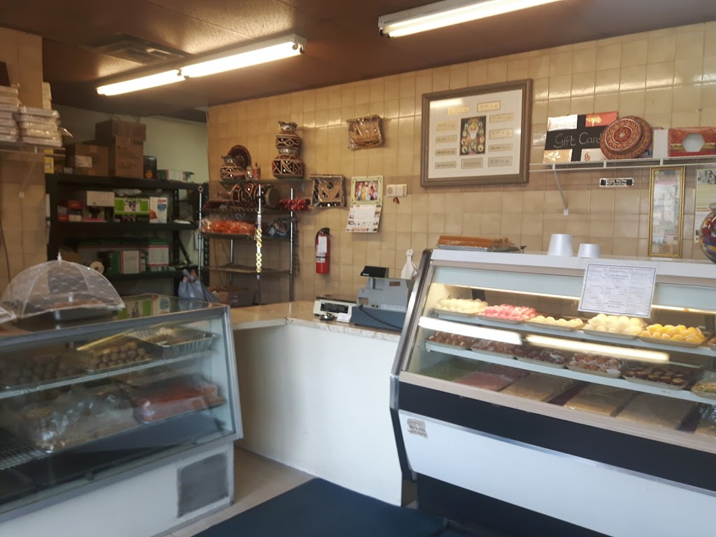 Sall Sweet & Curry | 216 Barton St, Stoney Creek, ON L8E 2K2, Canada | Phone: (905) 662-7822