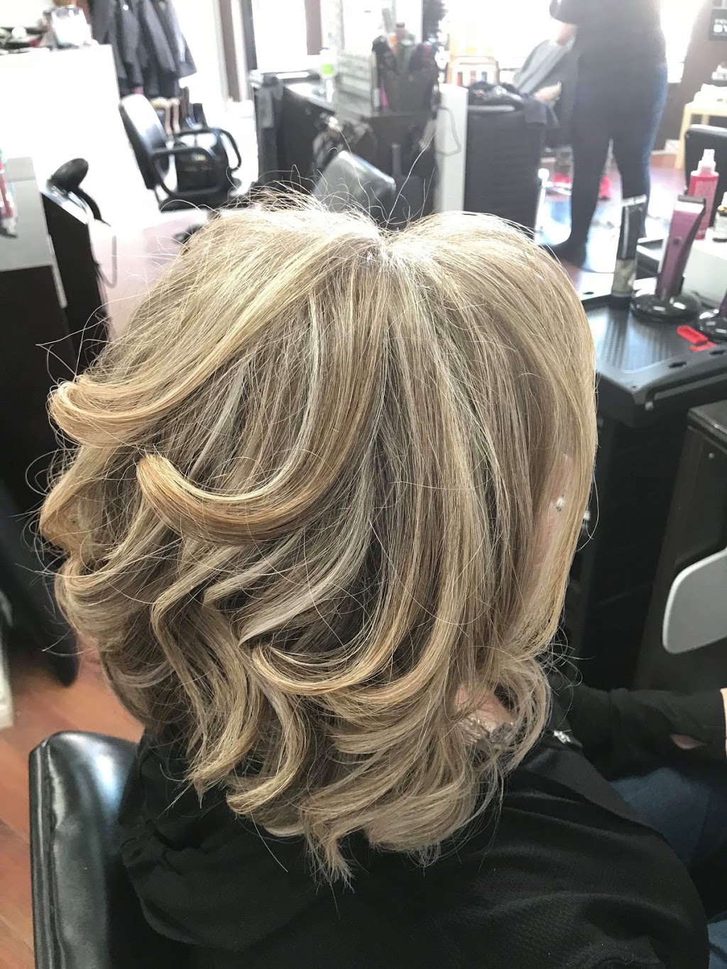 Salon Lime Coiffure Blainville | 1185 Boulevard Curé-Labelle, Blainville, QC J7C 4K6, Canada | Phone: (450) 433-2088