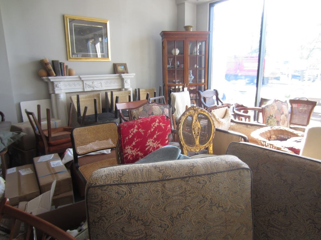 Da Silva Upholsterers | 573 McArthur Ave., Ottawa, ON K1K 1G3, Canada | Phone: (613) 745-6014