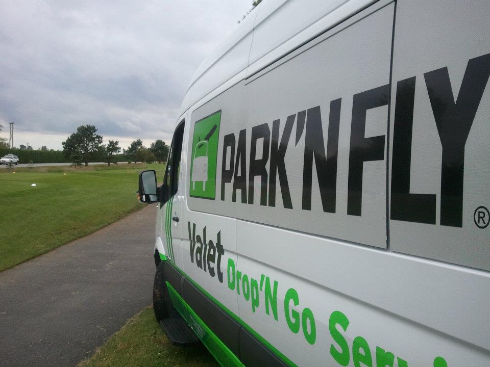 ParkN Fly Ottawa Airport Parking | 3600 Uplands Dr, Gloucester, ON K1V 1N8, Canada | Phone: (613) 247-1014