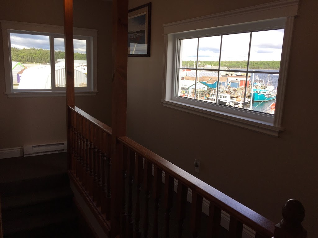 The Inn at Fishermans Cove | 1531 Shore Rd, Eastern Passage, NS B3G 1M5, Canada | Phone: (902) 465-3455