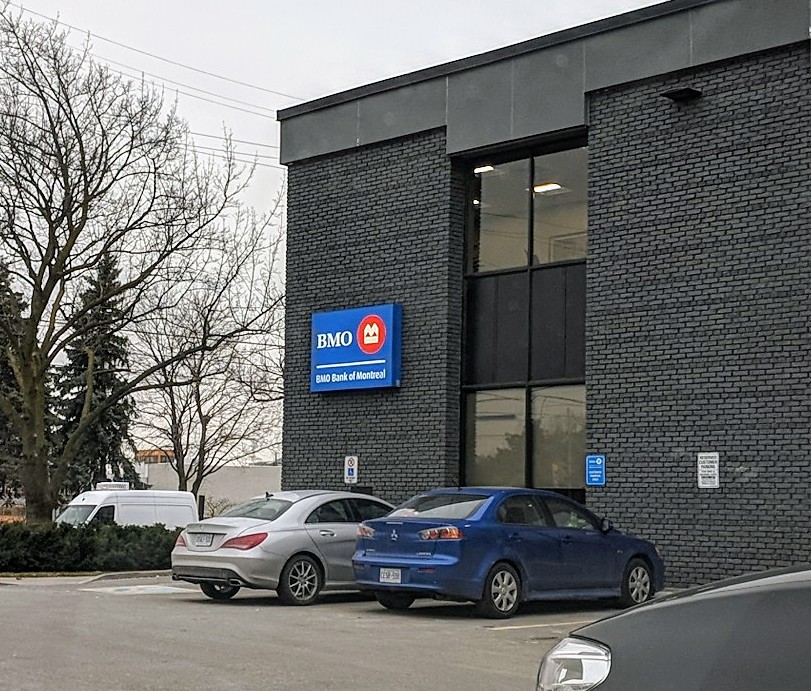 BMO Bank of Montreal | 4800 Dufferin St, North York, ON M3H 5S8, Canada | Phone: (416) 661-2101