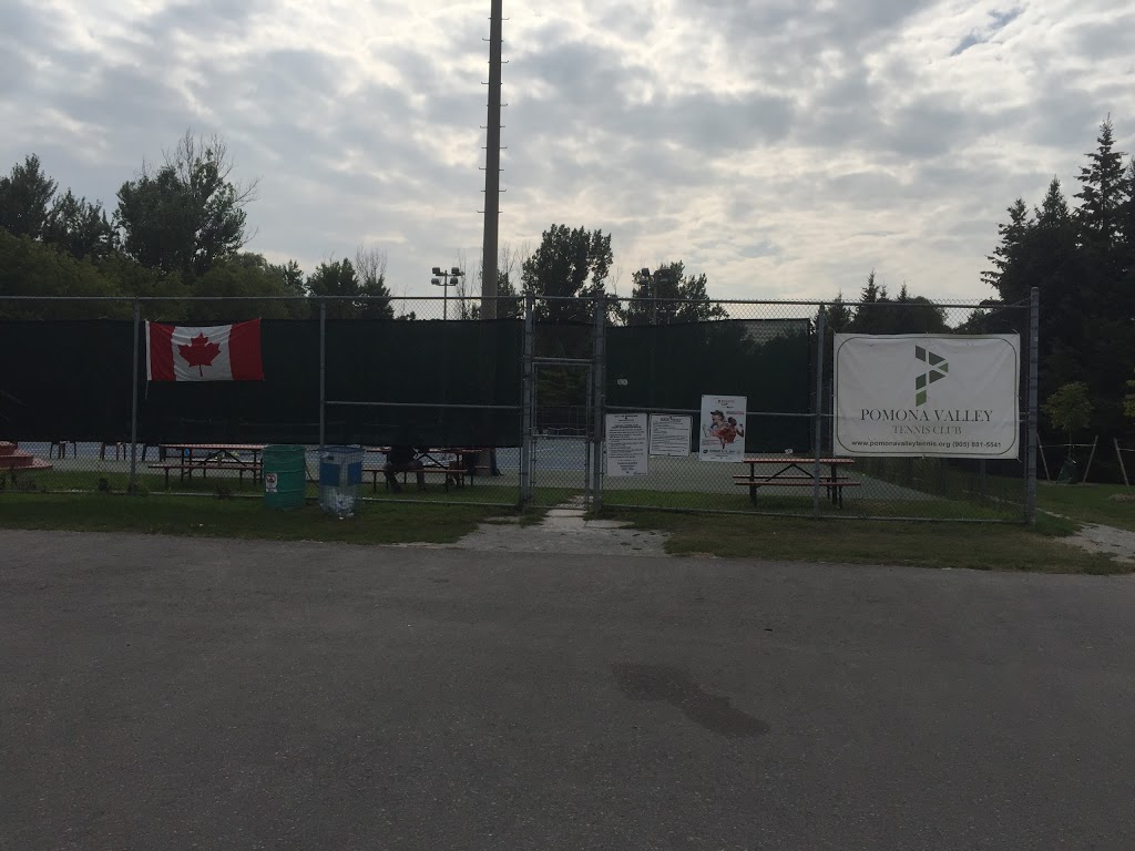 Pomona Valley Tennis Club | 200 John St, Thornhill, ON L3T 1Y7, Canada | Phone: (905) 881-5541