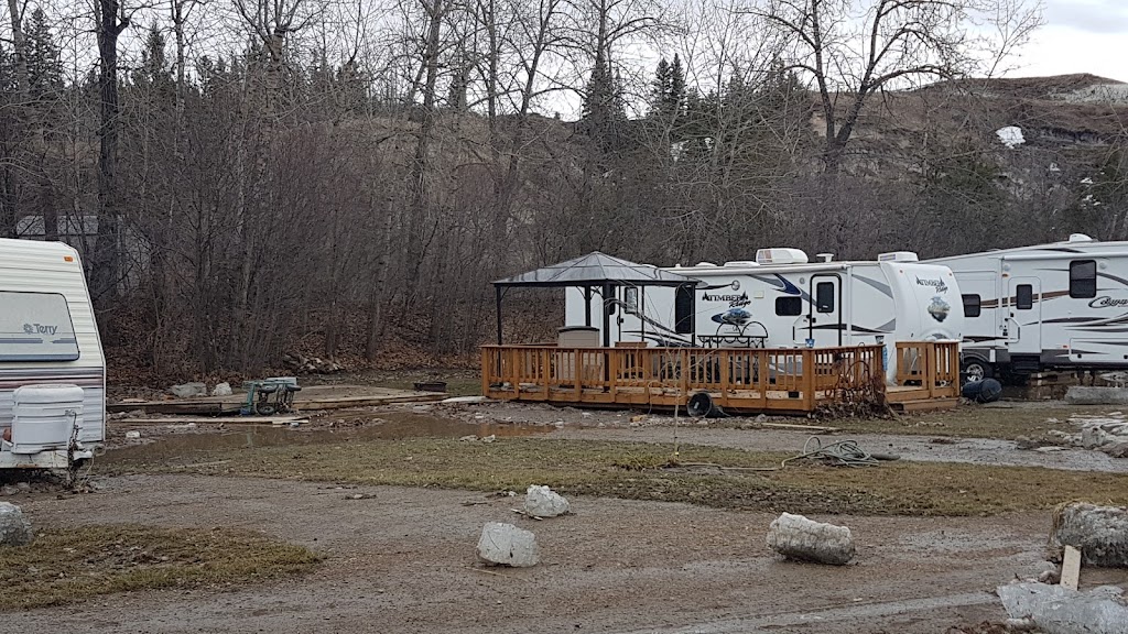 Tail Creek campground and Ball Diamonds | AB-21, AB T0C 2E0, Canada | Phone: (403) 742-0777