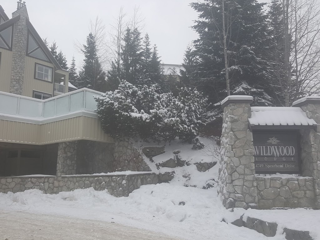 Wildwood Lodge On Blackcomb | 4749 Spearhead Dr, Whistler, BC V0N 1B4, Canada | Phone: (604) 932-3252