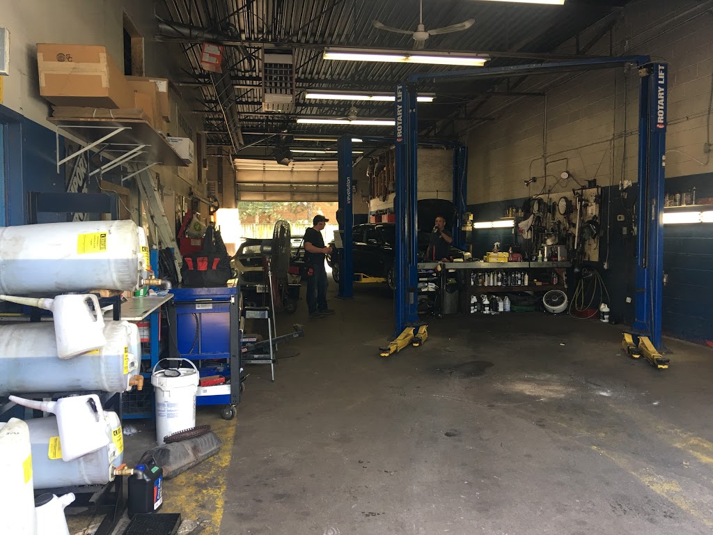 Jonathans Swedish Car Repair | 436 Cannon St E, Hamilton, ON L8L 2C8, Canada | Phone: (905) 547-4400