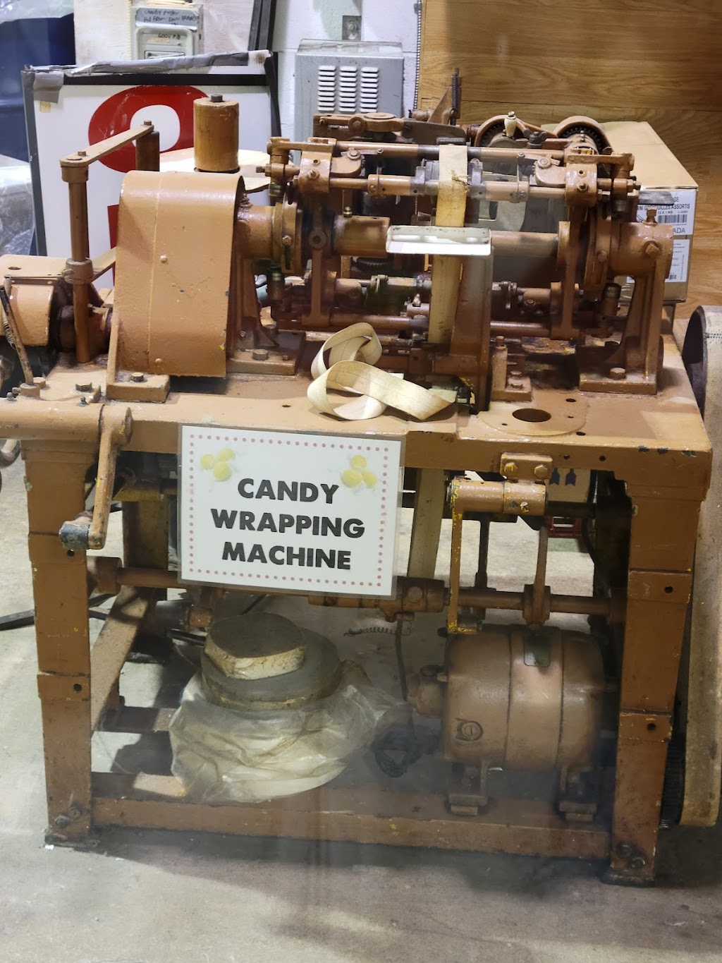 The Candy Factory | 645 Hurontario St, Collingwood, ON L9Y 2N6, Canada | Phone: (705) 445-2400