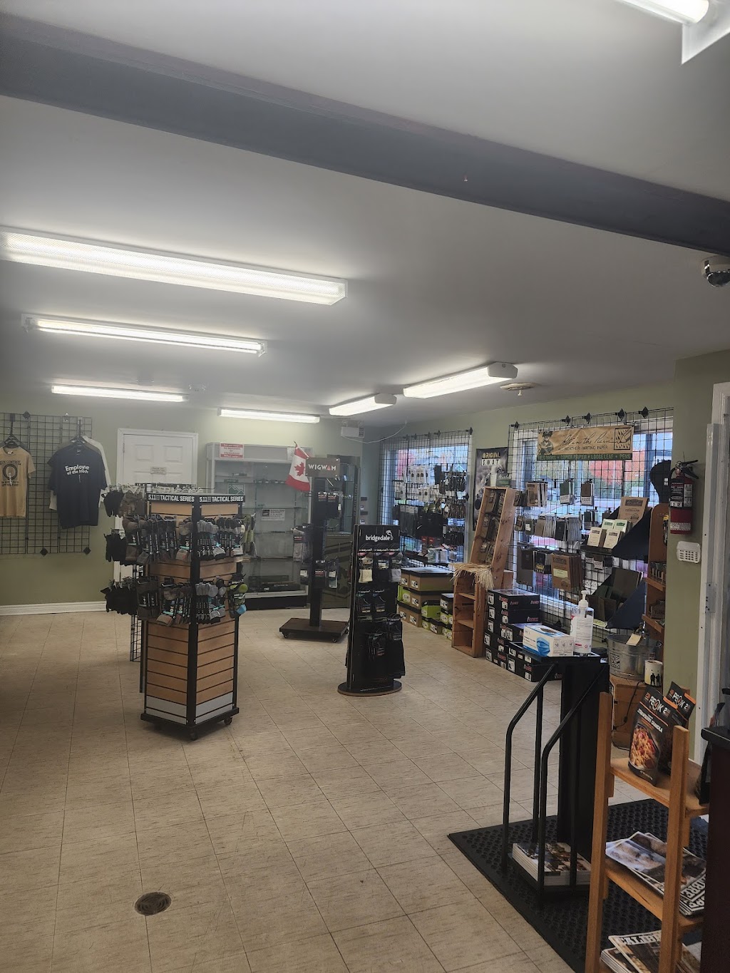 Full Spectrum Gear Inc | 1158 Victoria St, Petawawa, ON K8H 2E7, Canada | Phone: (613) 687-4757