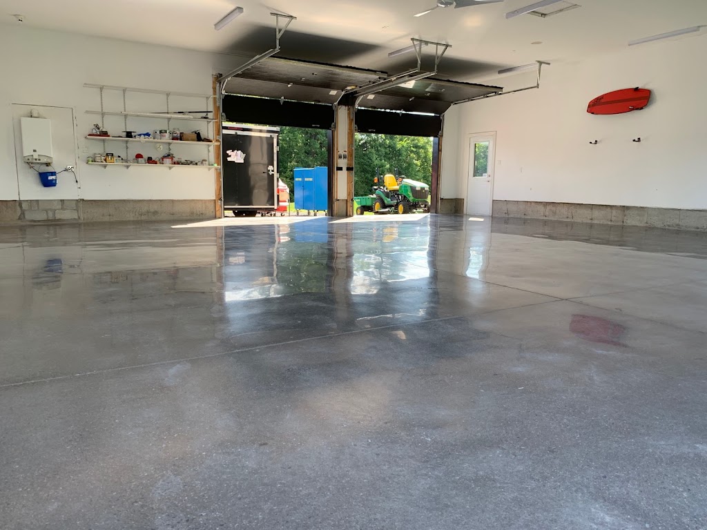 Low-Cost Flooring | 5470 Canotek Rd Ste 36, Gloucester, ON K1J 9H4, Canada | Phone: (613) 274-0385