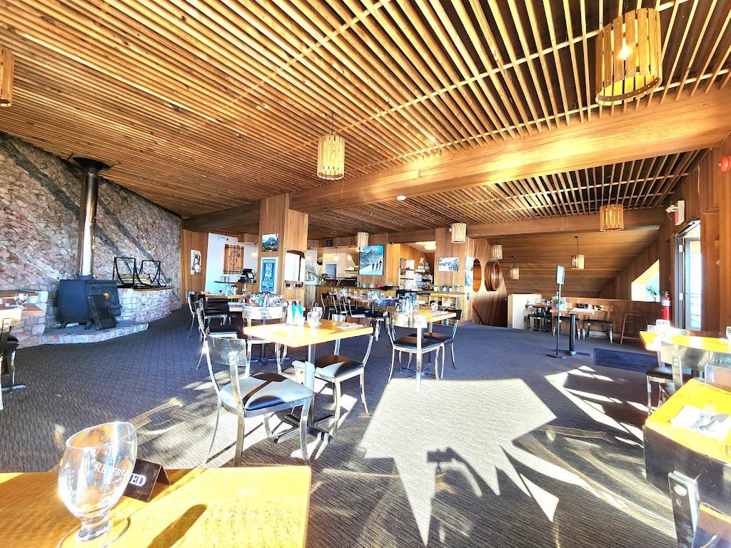 Cliffhouse Bistro | Mt Norquay Scenic Dr, Improvement District No. 9, AB T1L 1B4, Canada | Phone: (403) 762-4421