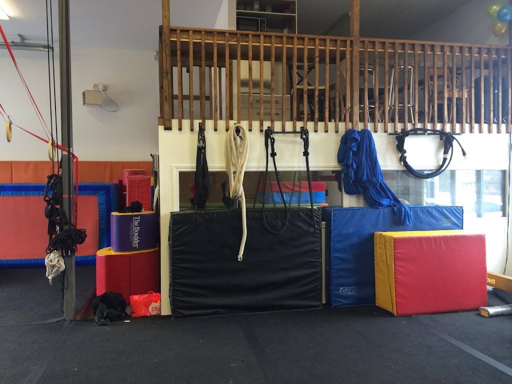 School Sports Acrobatique Inc | 2694 Bd Talbot #104, Stoneham-et-Tewkesbury, QC G3C 1J5, Canada | Phone: (418) 955-6668