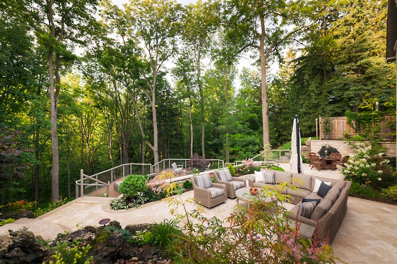 Paradise Decks and Landscape Design | 10 Knollwood Ct, Dundas, ON L9H 7A4, Canada | Phone: (905) 574-1773